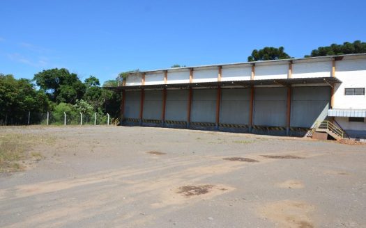 Pavilhão – 6000 m² – Bairro Várzea Grande