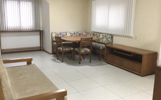 Apartamento Mobiliado – 01 Dormitório