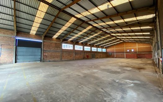 Pavilhão – 2.400 m² – Bairro Distrito Industrial