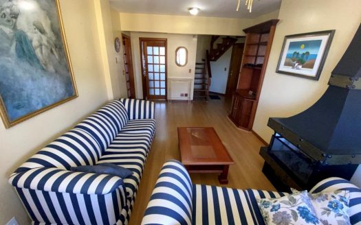 Apartamento Mobiliado – 01 Suíte + 02 Dormitórios