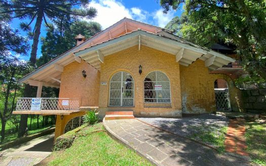 Casa Comercial – 300 m² – Bairro Planalto