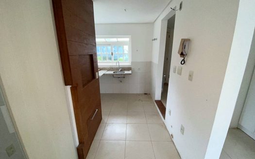 Casa Geminada – 02 Suítes