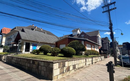 Casa Comercial – 240 m² – Centro