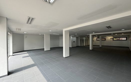 Loja – 322 m² – Centro