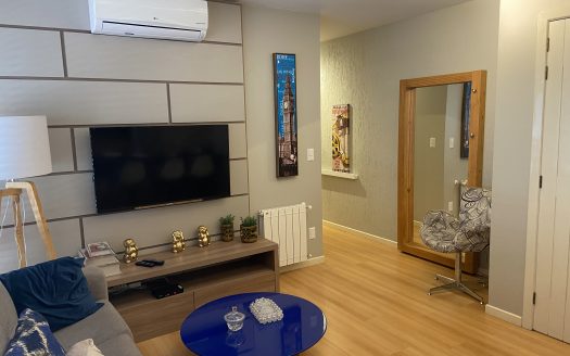 Apartamento Mobiliado – 02 Dormitórios