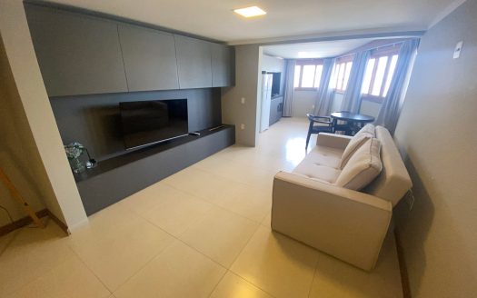 Apartamento Mobiliado – 02 Dormitórios