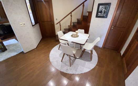 Apartamento Mobiliado – 02 Suítes