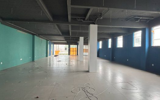 Loja – 744 m² – Carniel