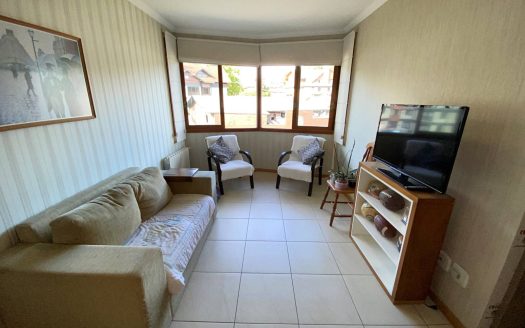 Apartamento Mobiliado – 02 Suítes