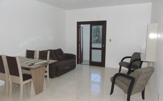 Apartamento Mobiliado – 01 Dormitório