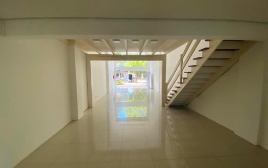 Loja – 109 m² – Centro