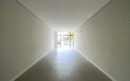 Loja – 60 m² – Floresta