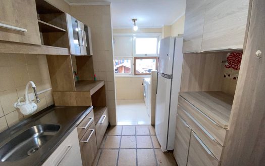 Apartamento Semi-Mobiliado – 02 Dormitórios