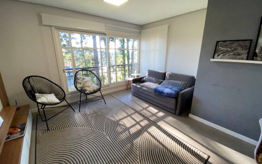 Apartamento Mobiliado – 01 Suíte + 01 Dormitório