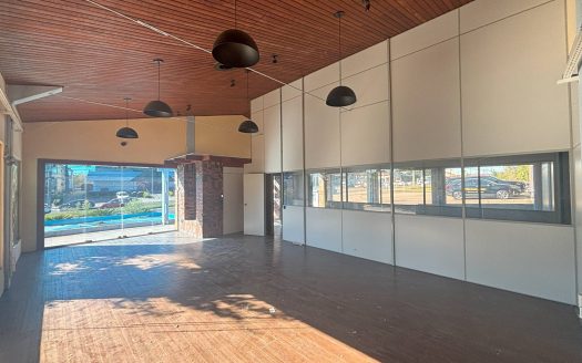 Loja – 2.200 m² – Carniel