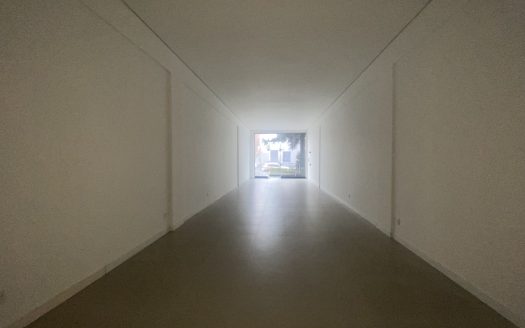 Loja – 87 m² – Centro