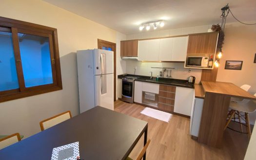 Casa Mobiliada – 02 Dormitórios