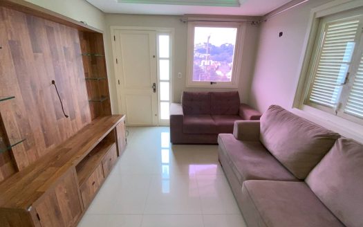 Casa Andar Superior Mobiliada – 02 Suítes + 01 Dormitório