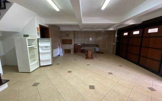 Casa Comercial – 330 m² – Bairro Floresta