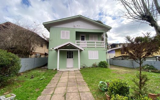 Casa – 03 Dormitórios