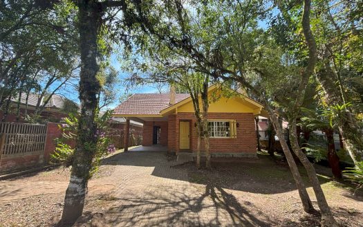 Casa – 03 Dormitórios