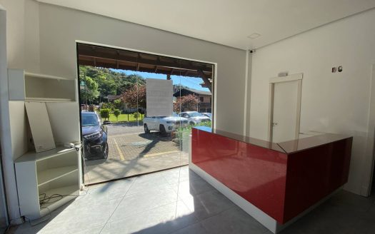 Loja – 138,37 m² – Avenida Central