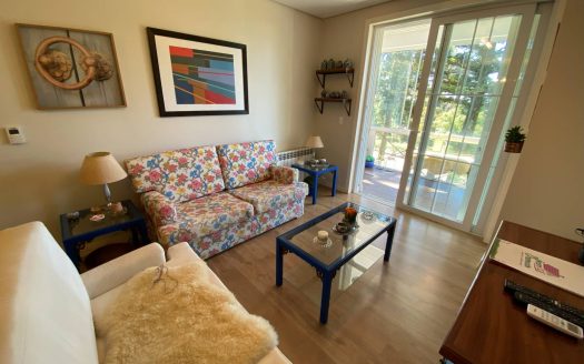 Apartamento Mobiliado – 01 Suíte + 01 Dormitório