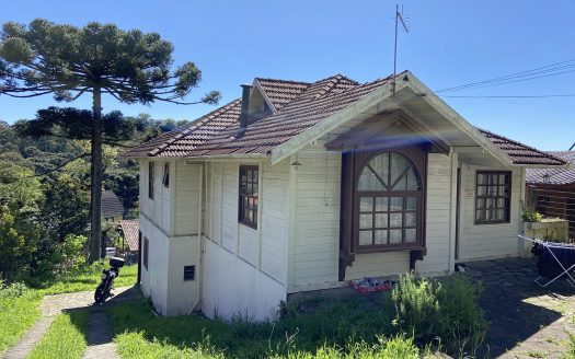 Casa Inferior – 02 Dormitórios