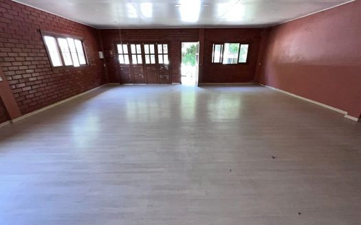 Sala Comercial – 270 m² – Bairro Piratini