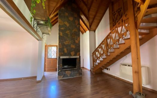 Casa – 01 Suíte + 01 Dormitório