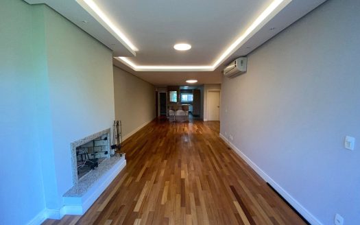 Apartamento Semi-Mobiliado – 03 Suítes