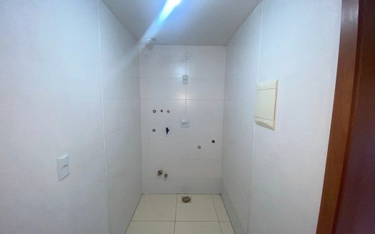 Apartamento Semi-Mobiliado – 01 Dormitório