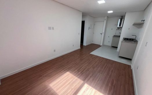 Apartamento Semi-Mobiliado – 01 Dormitório