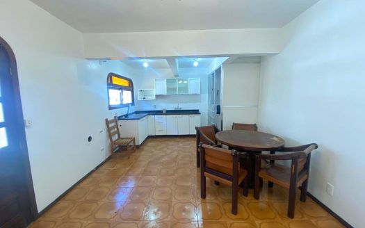 Apartamento Mobiliado – 01 Suíte + 03 Dormitórios