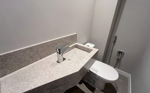 Apartamento Mobiliado – 02 Suítes