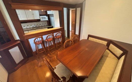 Apartamento Mobiliado – 02 Dormitórios