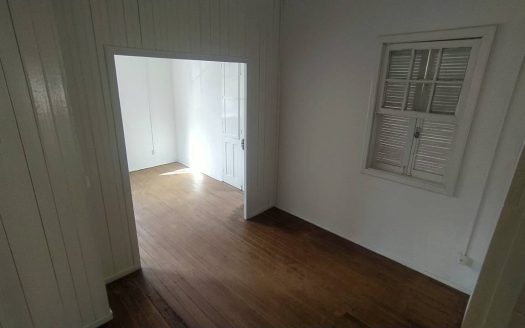 02 Casas – 06 Dormitórios