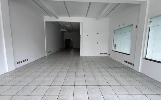 Loja – 143 m² – Planalto