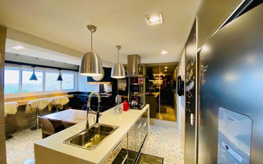 Apartamento Mobiliado – 03 Suítes