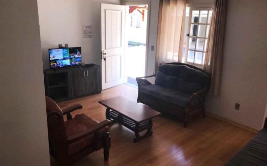 Casa Geminada Mobiliada – 02 Dormitórios