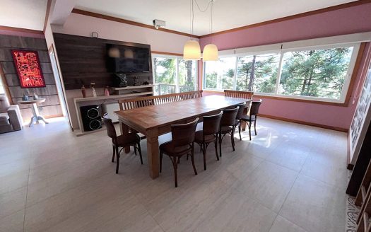 Casa Mobiliada – 03 Suítes