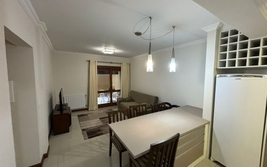 Apartamento Mobiliado – 02 Dormitórios