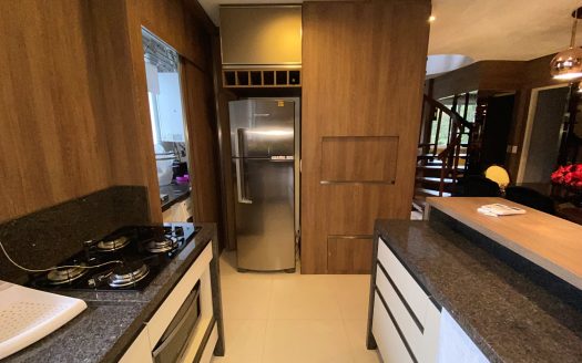 Apartamento Mobiliado – 01 Suíte + 02 Dormitórios