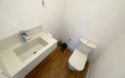 Apartamento Mobiliado – 02 Suítes