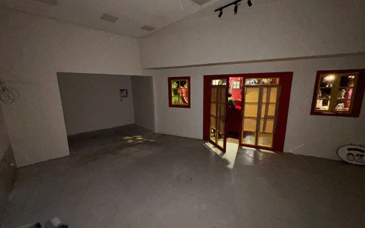 Loja – 30,68 m² – Centro