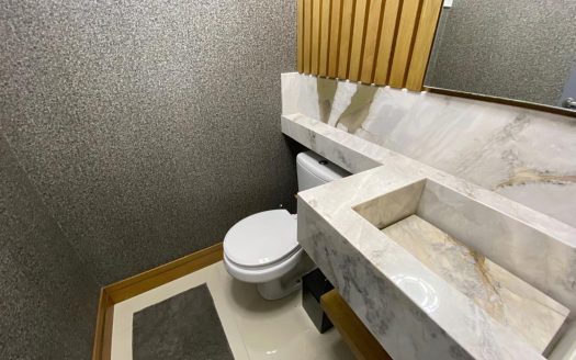 Apartamento Mobiliado – 02 Suítes