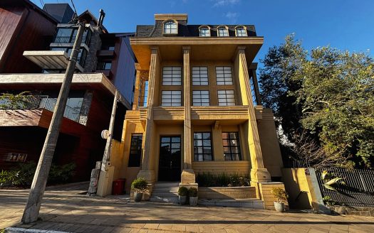 Loja – 1080 m² – Centro