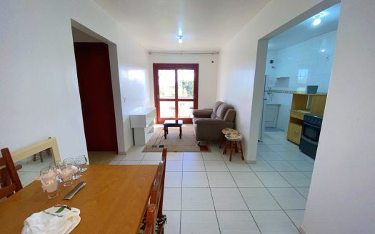 Apartamento Mobiliado – 02 Dormitórios