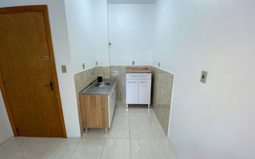 Apartamento Semi-Mobiliado – 02 Dormitórios