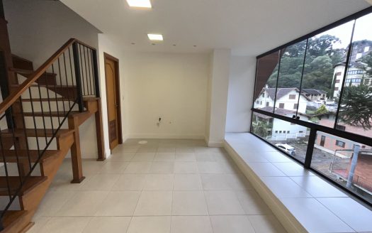 Sala Comercial – 98,64 m² – Centro